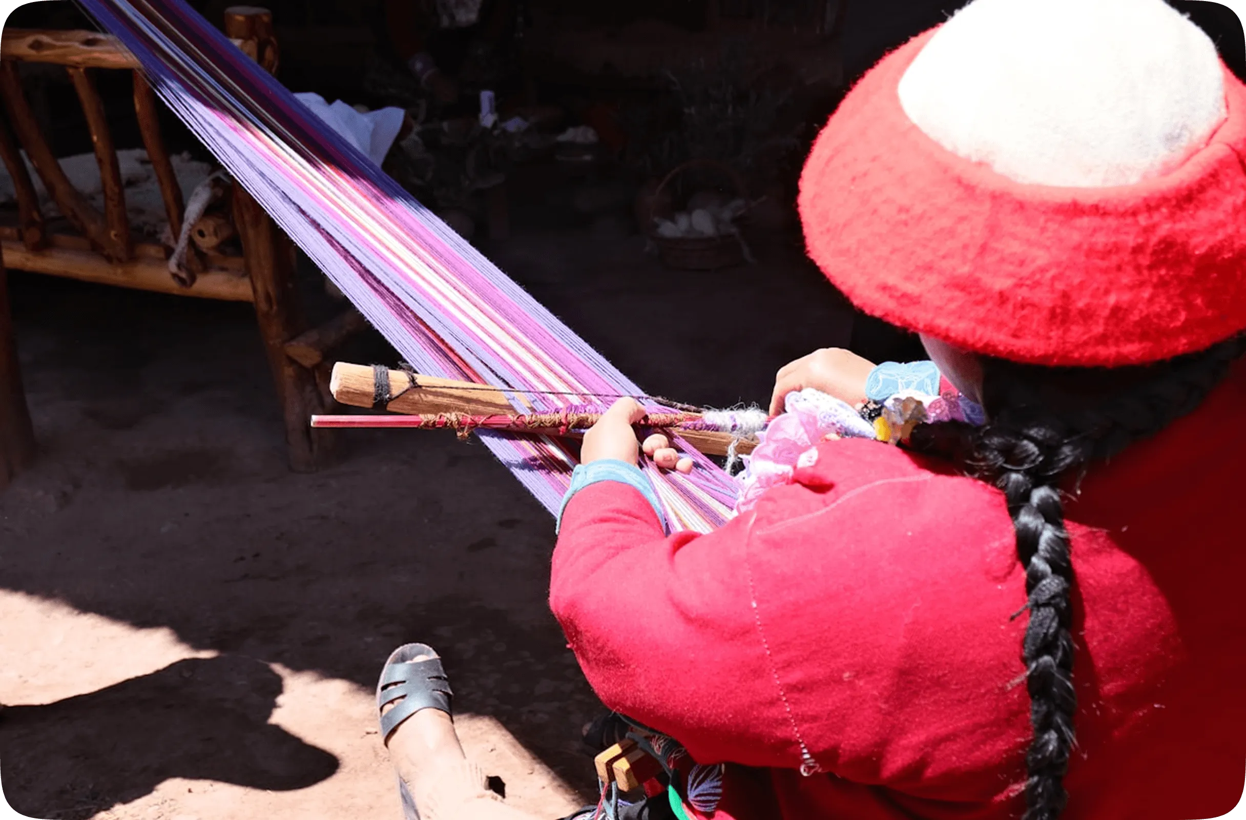 Reviving Jamdani: How Traditional Weaves Are Defining Modern Fashion